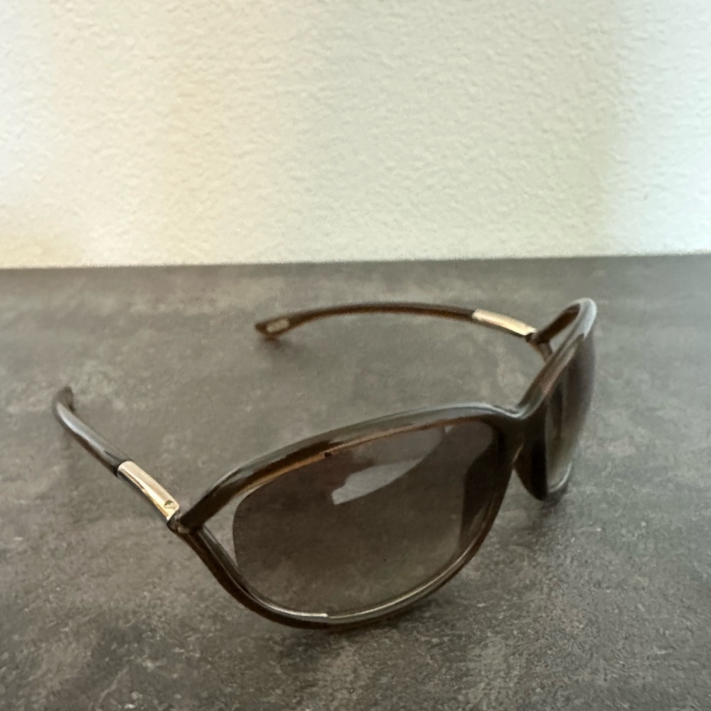 Tom Ford Women’s Brown Whitney Sunglasses - Picture 7 of 9